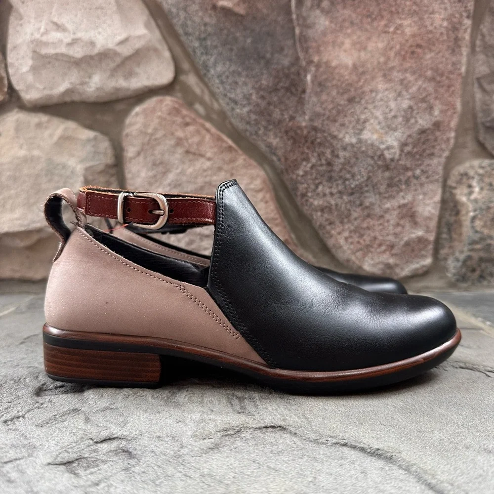 NAOT Women's Kamsin Transitional Boot Color: Blk Rvn/Stone/Luggage Brown
